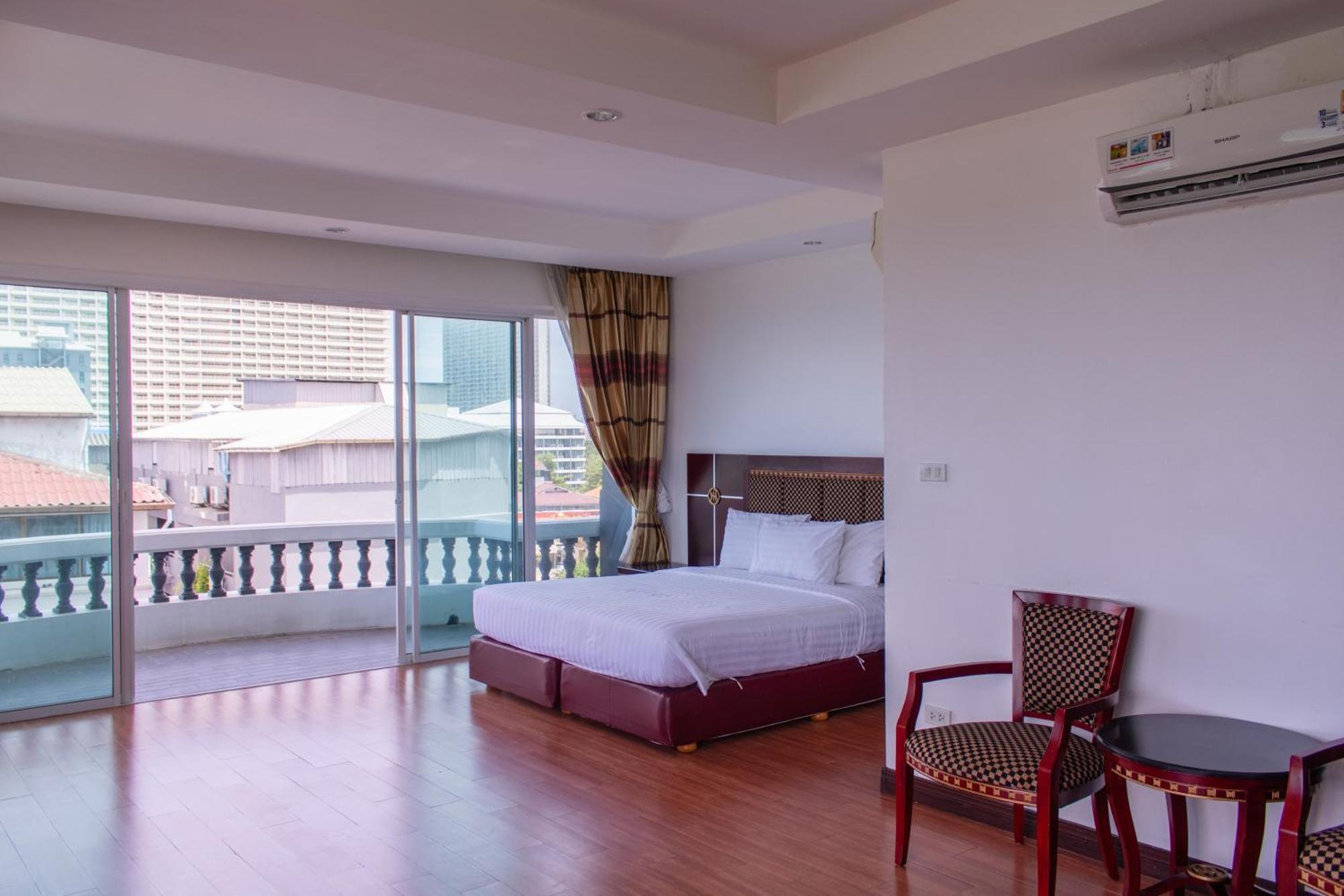 Jomtien Hisotel Экстерьер фото