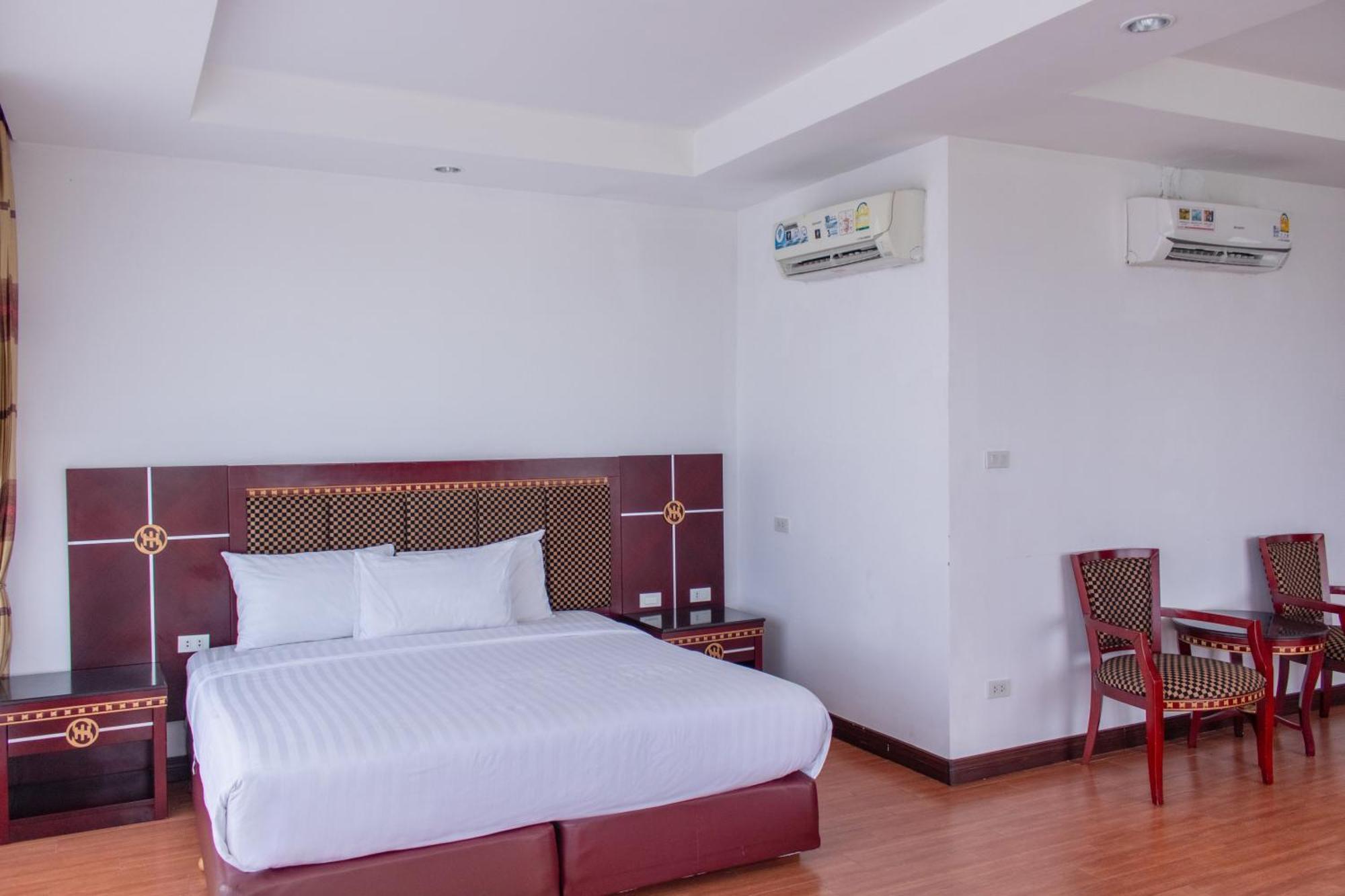 Jomtien Hisotel Экстерьер фото