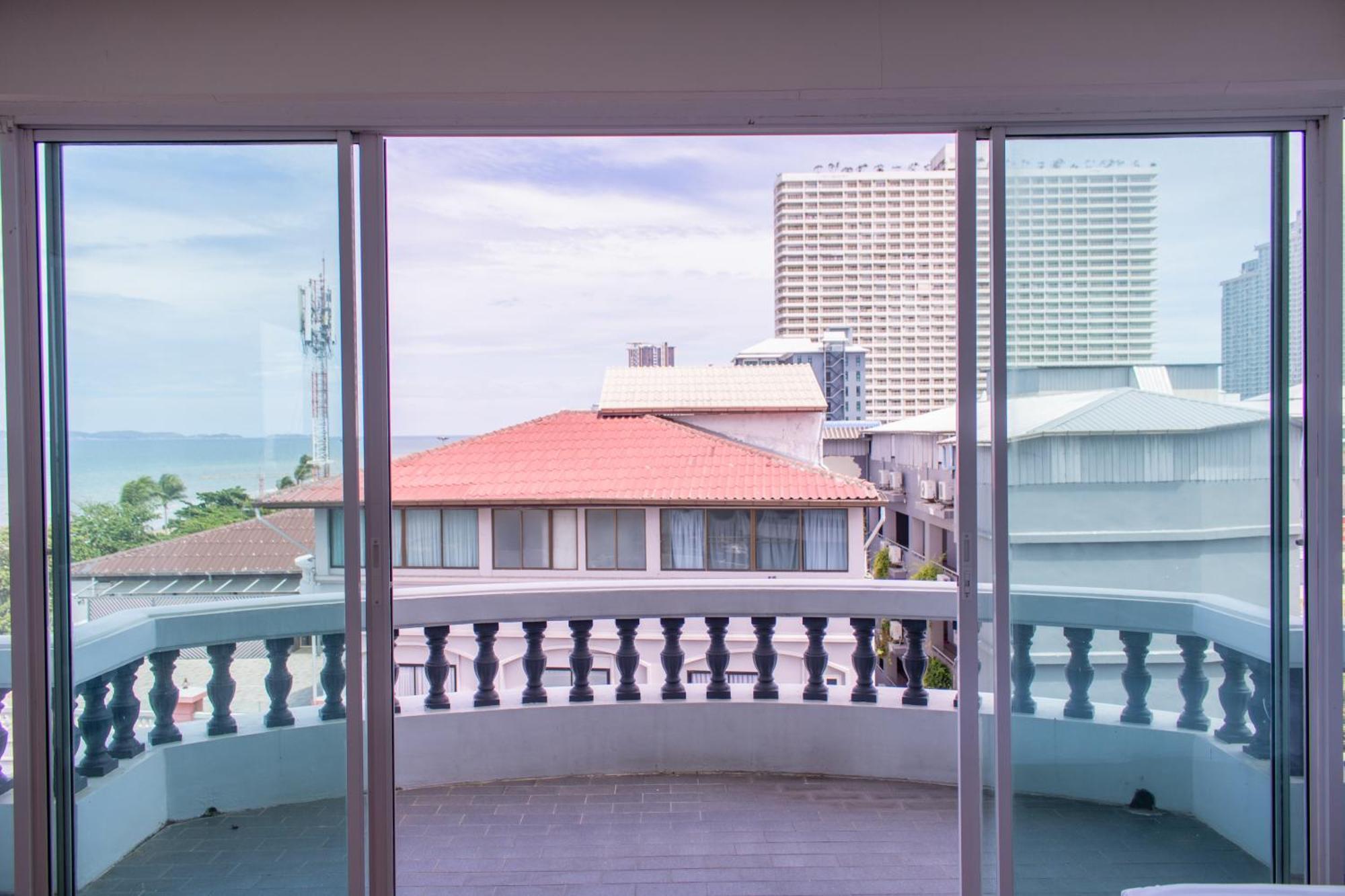 Jomtien Hisotel Экстерьер фото