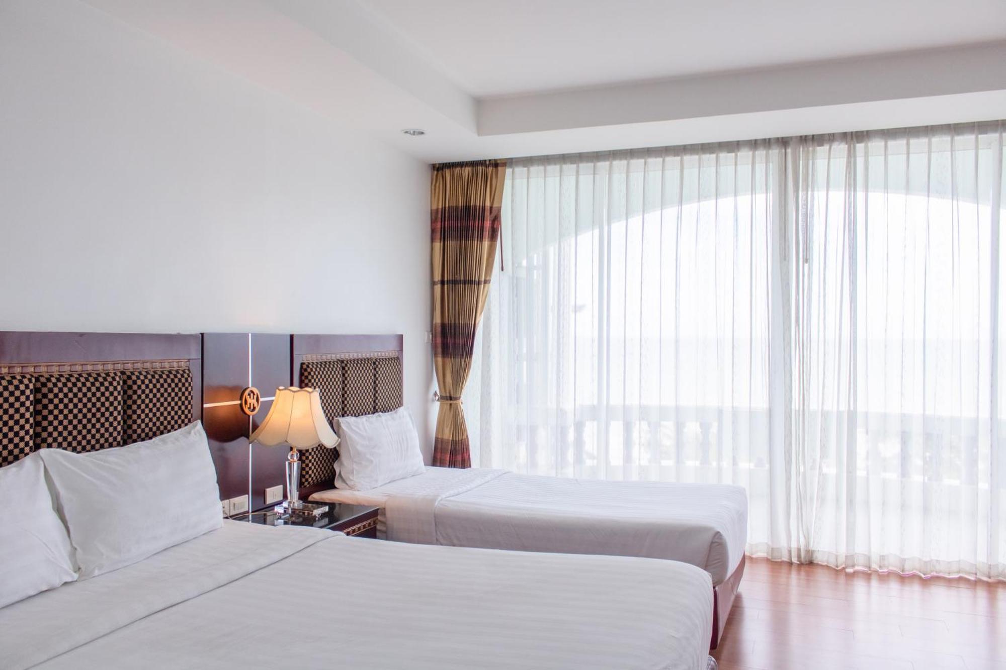 Jomtien Hisotel Экстерьер фото