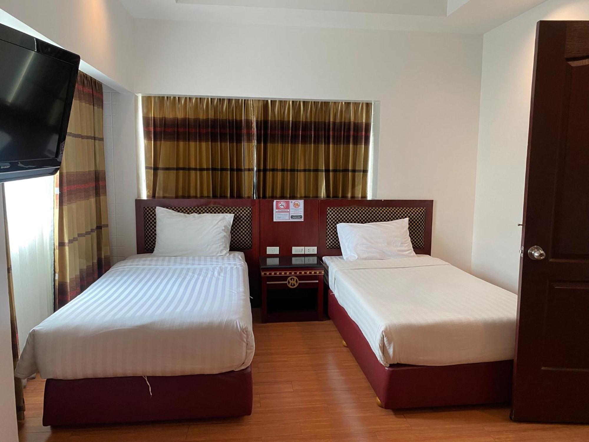 Jomtien Hisotel Экстерьер фото