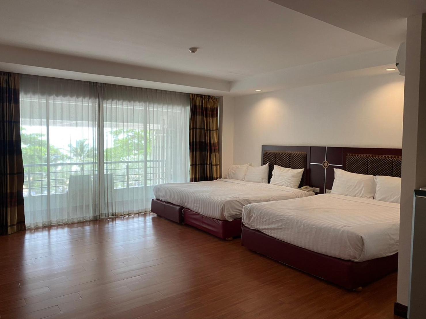 Jomtien Hisotel Экстерьер фото